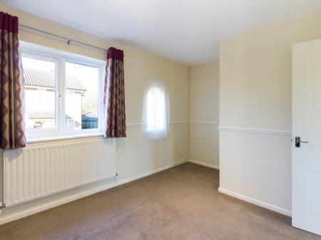 2 bedroom End of terrace house to let in The Cornfields, Hatch Warren, Basingstoke, RG22