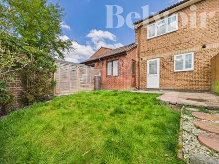 2 bedroom Semi-detached house to let in Moorfoot Gardens, South Ham, Basingstoke, RG22