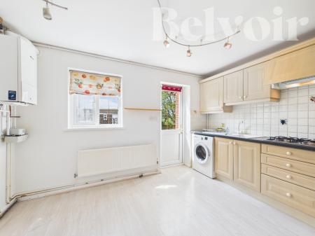 2 bedroom Semi-detached house to let in Moorfoot Gardens, South Ham, Basingstoke, RG22