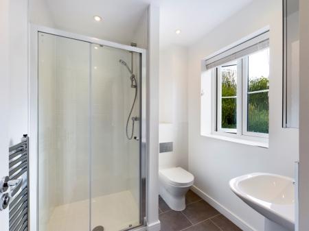 4 bedroom Detached house to let in Longwood Copse Lane, Beggarwood, Basingstoke, RG23