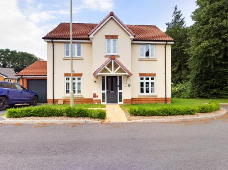 Longwood Copse Lane, Beggarwood, Basingstoke, RG23