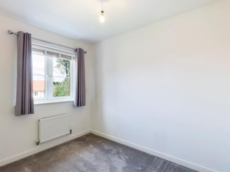 4 bedroom Detached house to let in Longwood Copse Lane, Beggarwood, Basingstoke, RG23