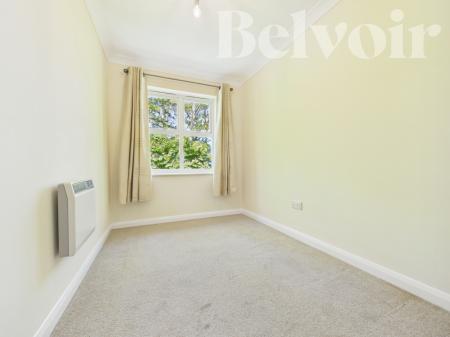 2 bedroom Flat to let in Regent Court, Norn Hill, Basingstoke, RG21