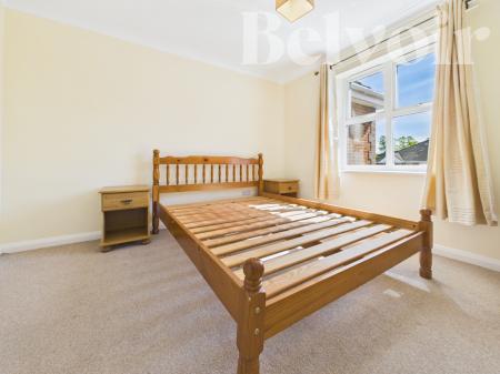 2 bedroom Flat to let in Regent Court, Norn Hill, Basingstoke, RG21