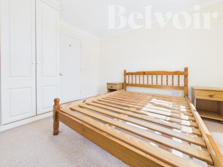 2 bedroom Flat to let in Regent Court, Norn Hill, Basingstoke, RG21