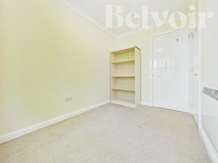 2 bedroom Flat to let in Regent Court, Norn Hill, Basingstoke, RG21