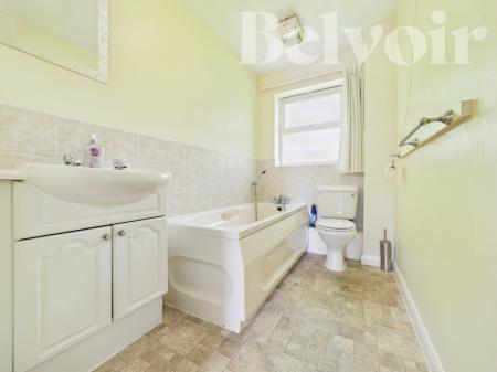 2 bedroom Flat to let in Regent Court, Norn Hill, Basingstoke, RG21