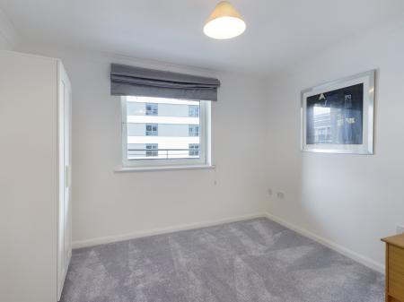 2 bedroom Flat to let in Crown Heights, Alencon Link, Basingstoke, RG21