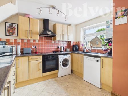 3 bedroom Terraced House for sale in Grainger Close, Basingstoke, RG22