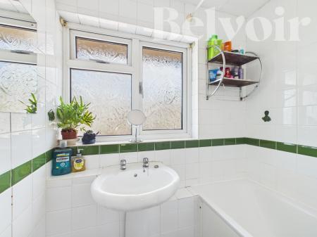 3 bedroom Terraced House for sale in Grainger Close, Basingstoke, RG22