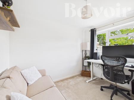 2 bedroom Ground floor maisonette for sale in Ravel Close, Brighton Hill, Basingstoke, RG22