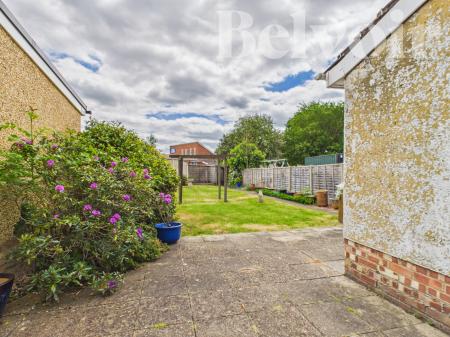 3 bedroom Semi-detached house for sale in Winchester Road, Basingstoke, RG21