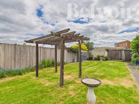 3 bedroom Semi-detached house for sale in Winchester Road, Basingstoke, RG21