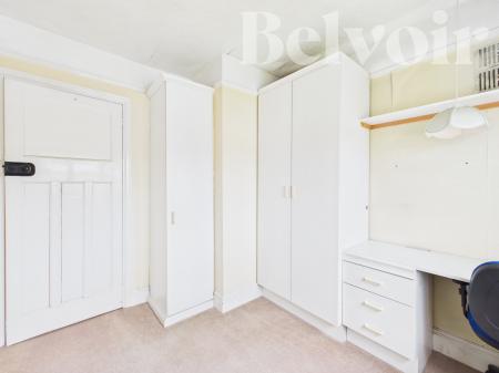 3 bedroom Semi-detached house for sale in Winchester Road, Basingstoke, RG21