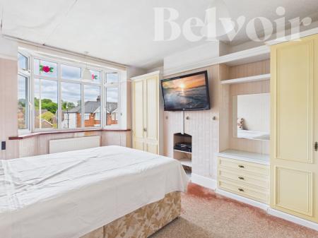 3 bedroom Semi-detached house for sale in Winchester Road, Basingstoke, RG21