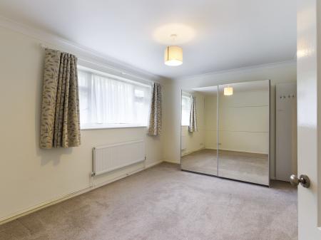 2 bedroom Flat to let in Cranbourne Lane, Cranbourne, Basingstoke, RG21