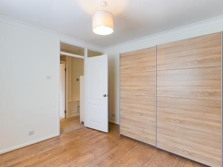 2 bedroom Flat to let in Cranbourne Lane, Cranbourne, Basingstoke, RG21