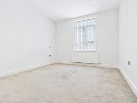 1 bedroom Flat to let in Lime Tree Way, Chineham, Basingstoke, RG24