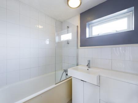 1 bedroom Flat to let in Tasmania Close, Popley, Basingstoke, RG24