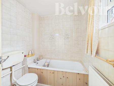 3 bedroom Terraced House for sale in Lawrence Close, Basingstoke, RG24