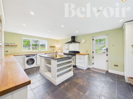 3 bedroom Semi-detached house to let in Home Farm Cottages, Hackwood Park,, Basingstoke, RG25