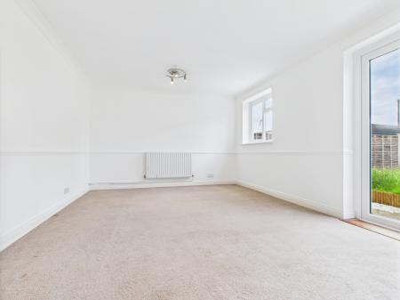 3 bedroom Semi-detached house for sale in Loveridge Close, Basingstoke, RG21