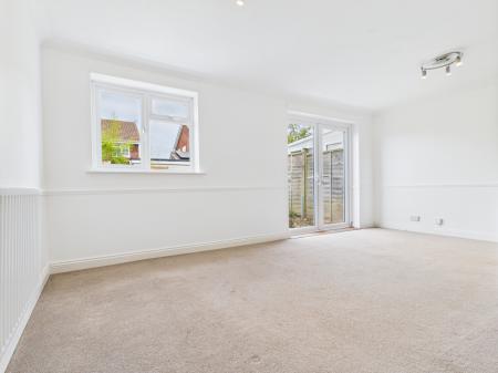 3 bedroom Semi-detached house for sale in Loveridge Close, Basingstoke, RG21