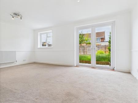 3 bedroom Semi-detached house for sale in Loveridge Close, Basingstoke, RG21