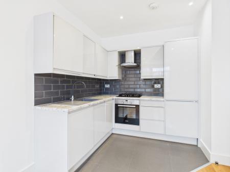 1 bedroom Flat to let in Lime Tree Way, Chineham, Basingstoke, RG24