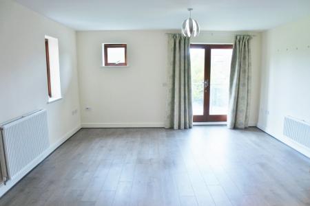 2 bedroom Flat to let in Easter Square, Limes Park, Basingstoke, RG24