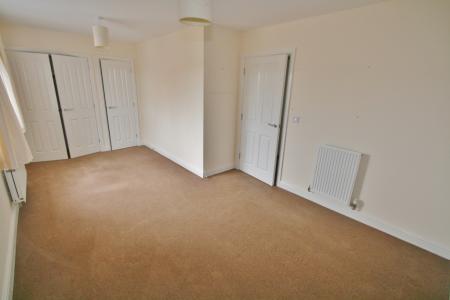 2 bedroom Flat to let in Easter Square, Limes Park, Basingstoke, RG24