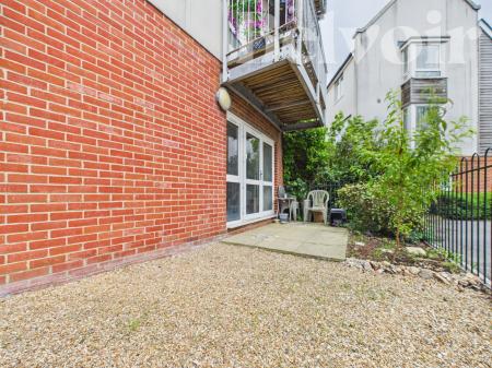 1 bedroom Flat to let in Mallory Road, Popley, Basingstoke, RG24