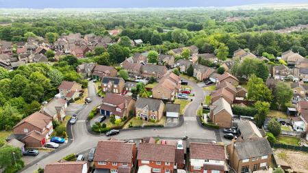 4 bedroom Detached house for sale in Magnus Drive, Basingstoke, RG22