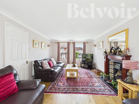 4 bedroom Detached house for sale in Magnus Drive, Basingstoke, RG22