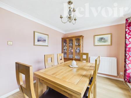 4 bedroom Detached house for sale in Magnus Drive, Basingstoke, RG22