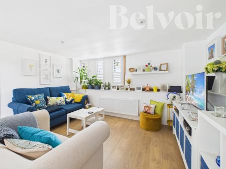2 bedroom Apartment for sale in Kestrel Court Vyne Road, Sherborne St John, RG24