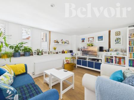 2 bedroom Apartment for sale in Kestrel Court Vyne Road, Sherborne St John, RG24