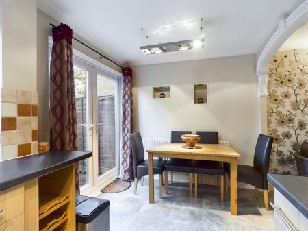2 bedroom Town house for sale in Longacre Rise, Chineham, Basingstoke, RG24