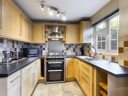2 bedroom Town house for sale in Longacre Rise, Chineham, Basingstoke, RG24