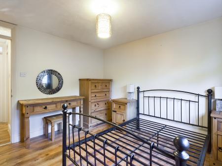 2 bedroom Town house for sale in Longacre Rise, Chineham, Basingstoke, RG24