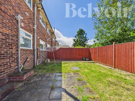 2 bedroom Ground floor maisonette for sale in Halliday Close, Basingstoke, RG21