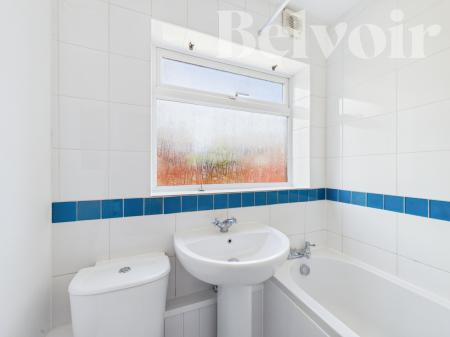 2 bedroom Ground floor maisonette for sale in Halliday Close, Basingstoke, RG21