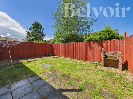 2 bedroom Ground floor maisonette for sale in Halliday Close, Basingstoke, RG21