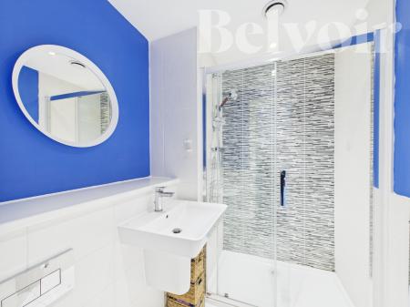 4 bedroom Semi-detached house for sale in Midgham Close, Basingstoke, RG24