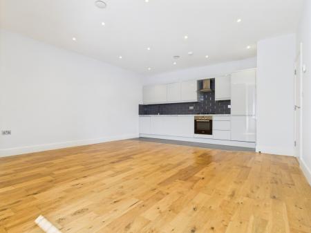 1 bedroom Flat to let in Lime Tree Way, Chineham, Basingstoke, RG24