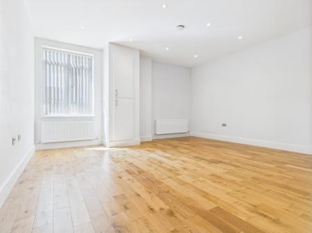 1 bedroom Flat to let in Lime Tree Way, Chineham, Basingstoke, RG24