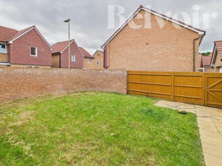 4 bedroom Detached house to let in Rowlands Way, Limes Park, Basingstoke, RG24