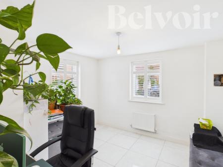 4 bedroom Detached house to let in Rowlands Way, Limes Park, Basingstoke, RG24
