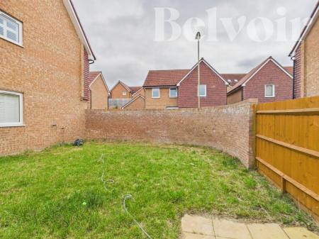 4 bedroom Detached house to let in Rowlands Way, Limes Park, Basingstoke, RG24