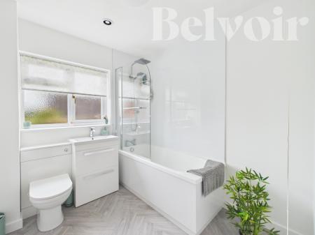 4 bedroom Detached house for sale in Belvedere Gardens, RG24